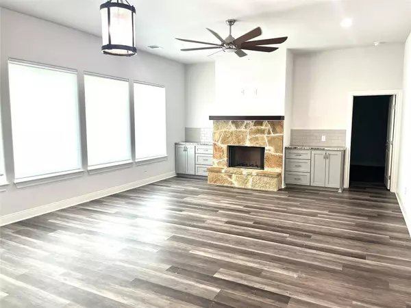 Bastrop, TX 78602,108 W Keamuku CT