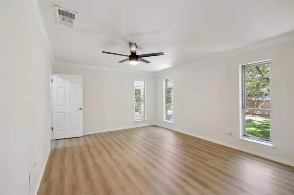 Georgetown, TX 78628,106 Live Oak DR