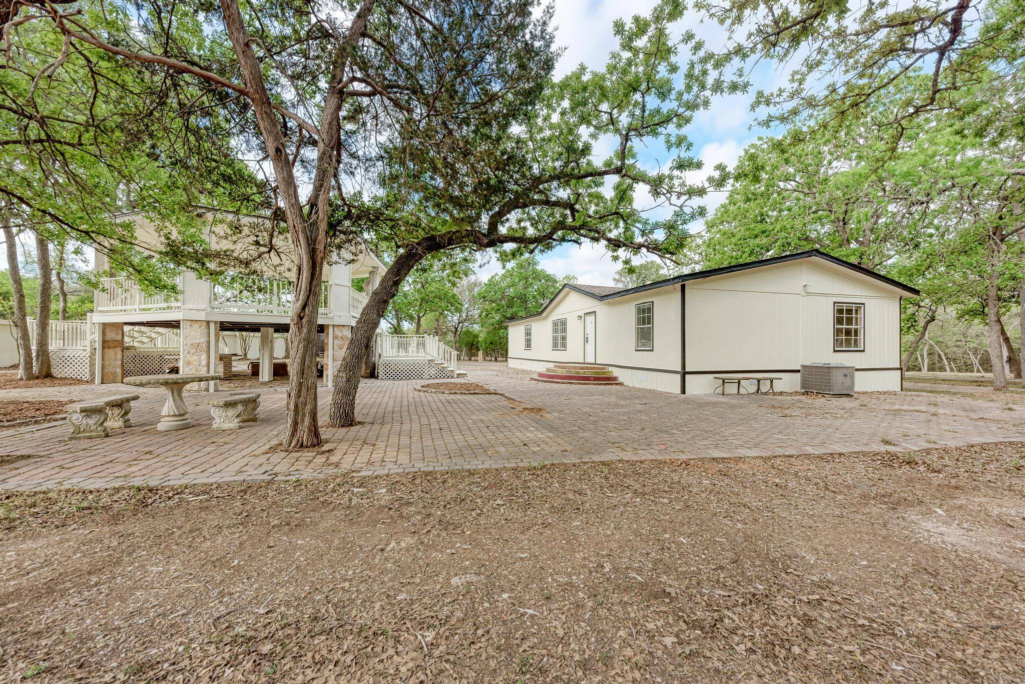 308 Riddle RD, Cedar Creek, TX 78612