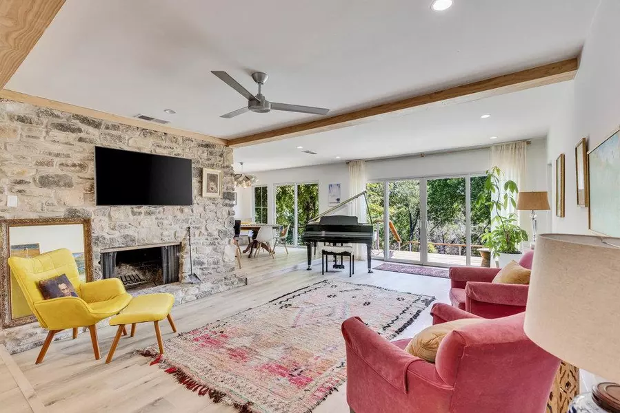 2419 Trail Of The Madrones, Austin, TX 78746