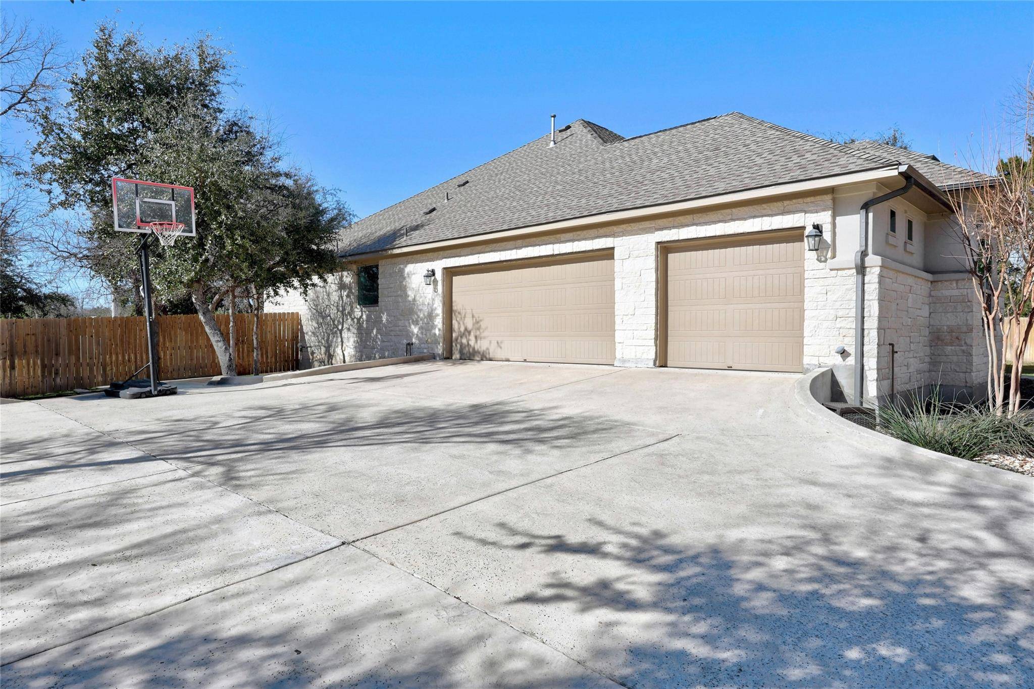 Georgetown, TX 78633,203 W Red Bud Meadow CT