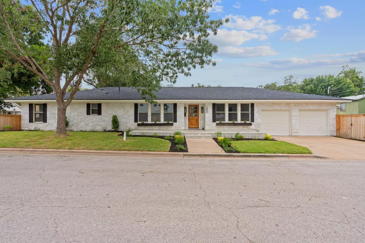 Austin, TX 78702,200 Adam L Chapa Sr ST