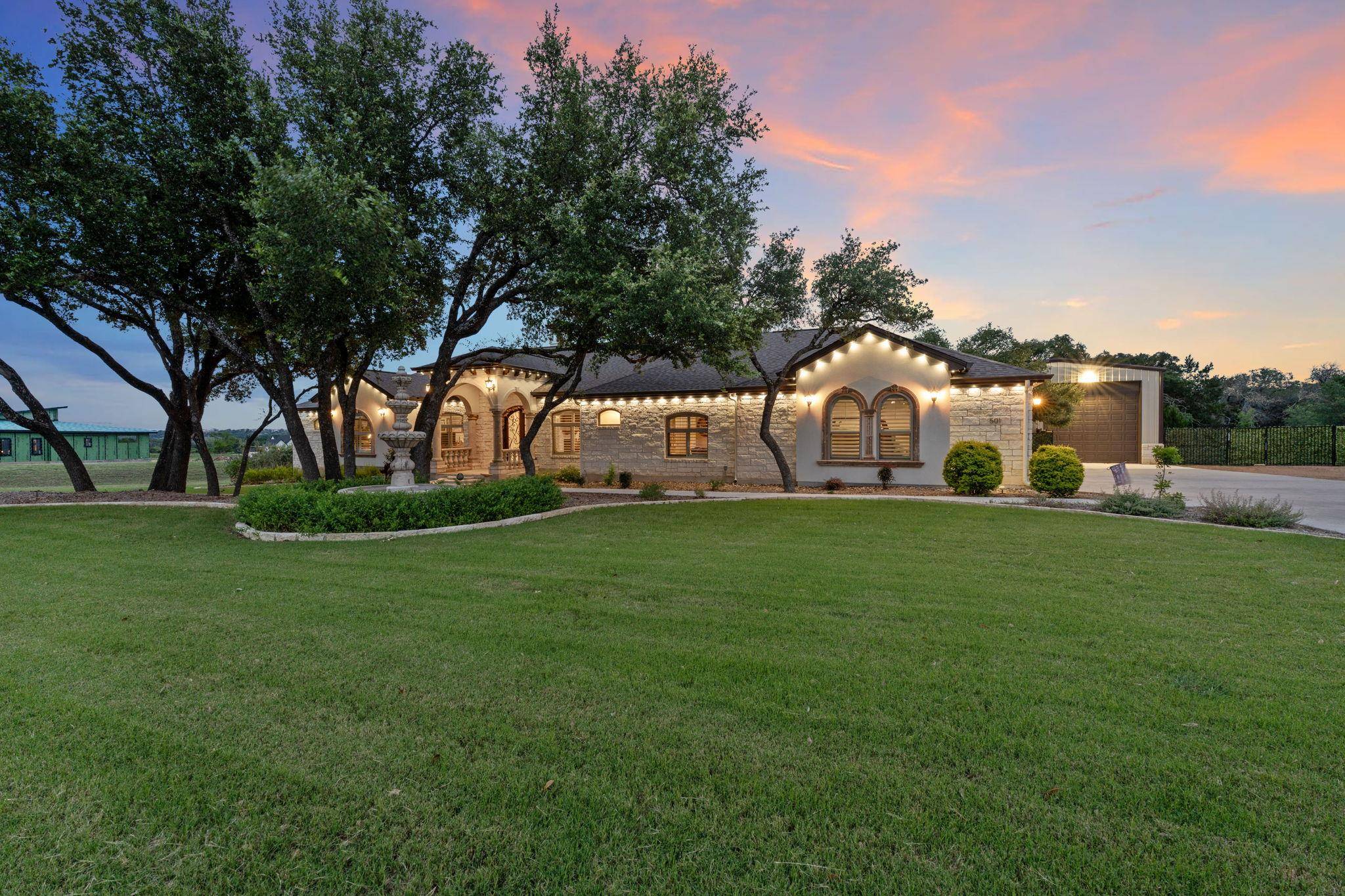 501 Gemma DR, Liberty Hill, TX 78642