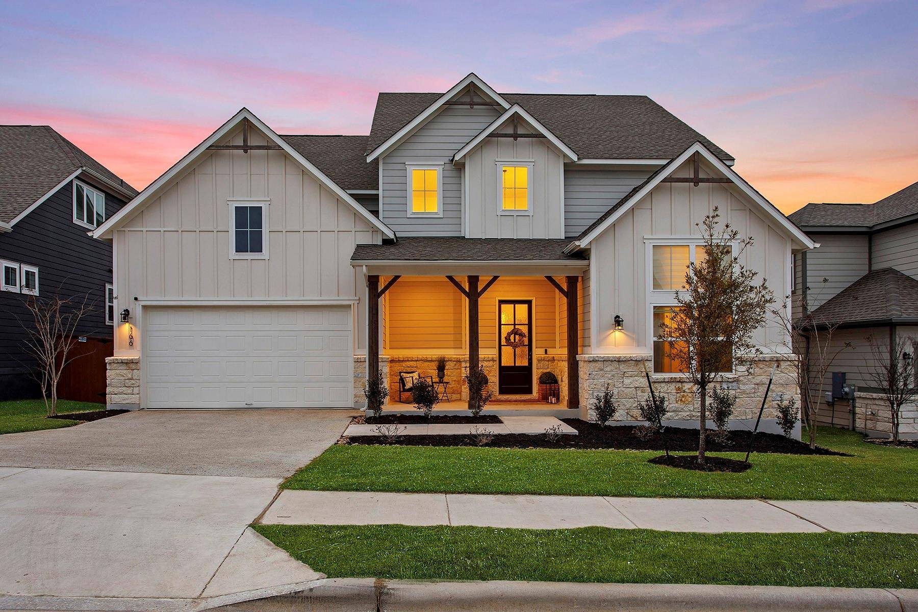 166 Crescent Moon CT, Dripping Springs, TX 78620