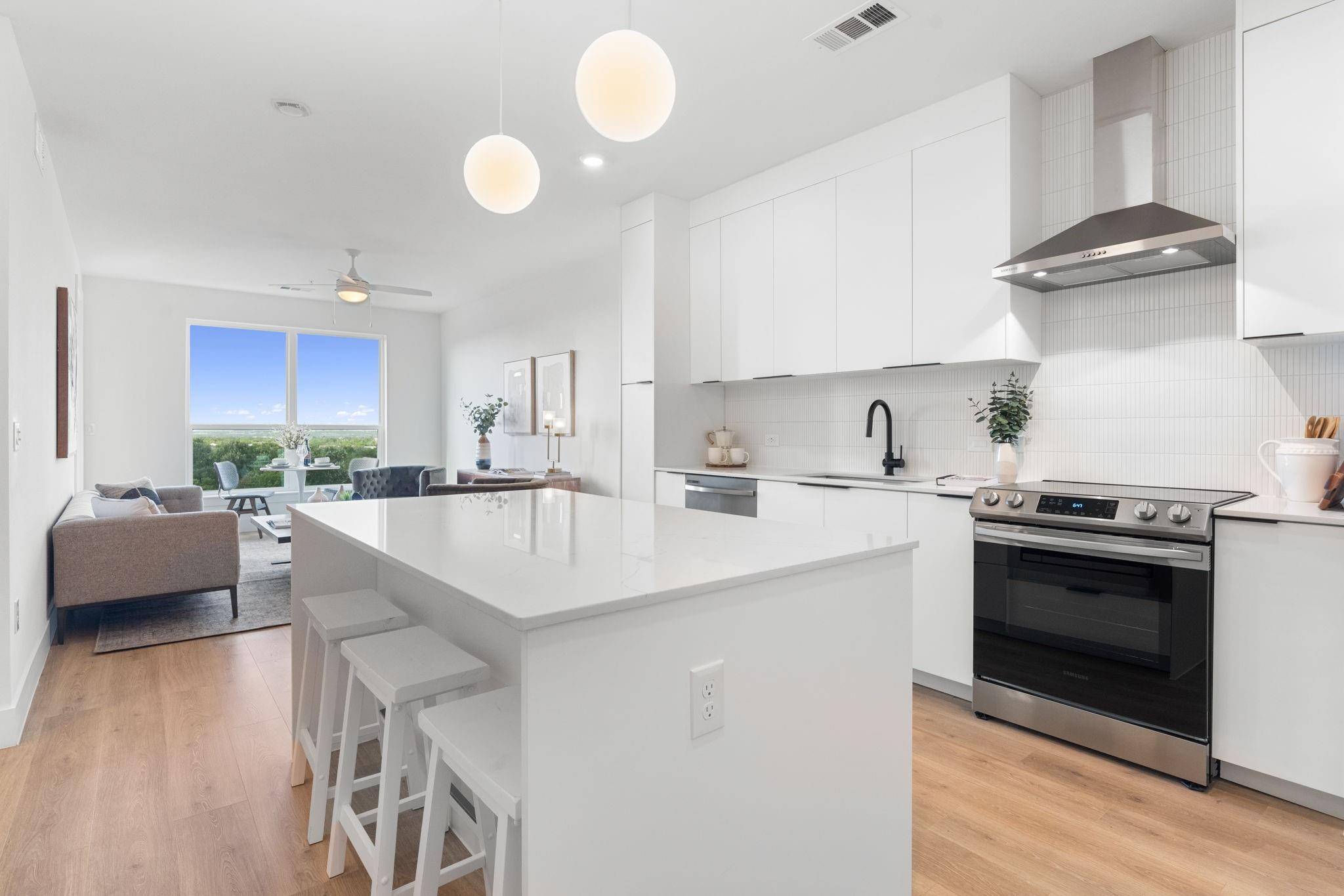 Austin, TX 78723,1701 Simond Ave #542