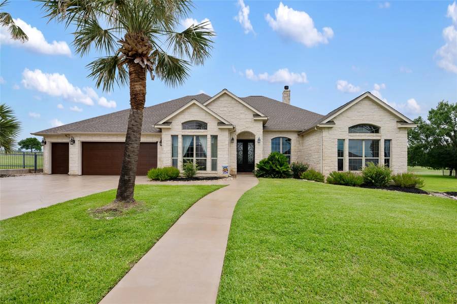419 Firestone DR, Meadowlakes, TX 78654