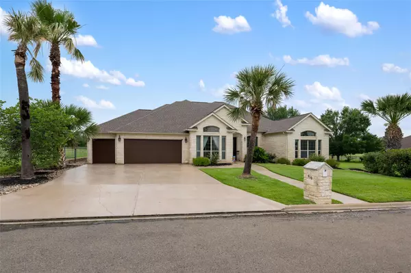 Meadowlakes, TX 78654,419 Firestone DR