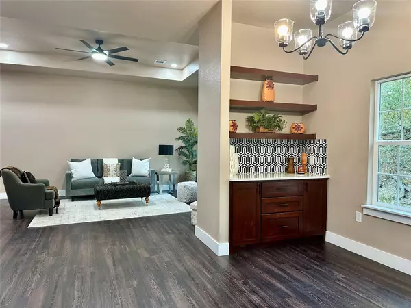 Bastrop, TX 78602,105 Diamond Head DR