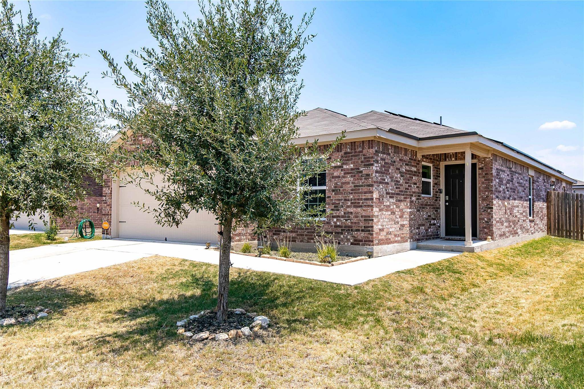 221 Continental Ave, Liberty Hill, TX 78642