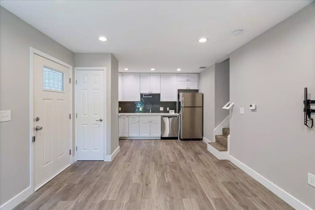 Austin, TX 78752,935 La Posada DR #158