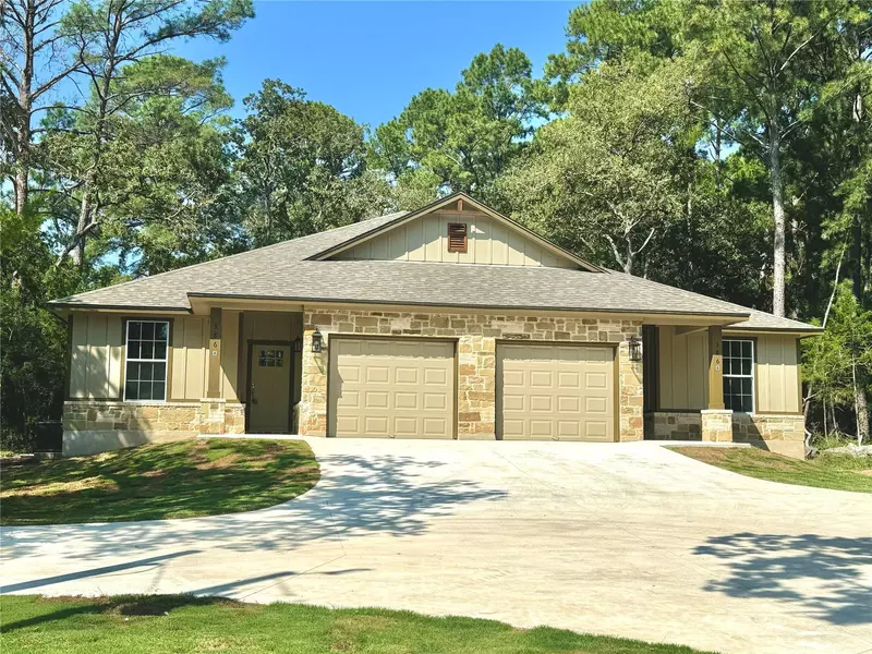 386 Tahitian DR, Bastrop, TX 78602