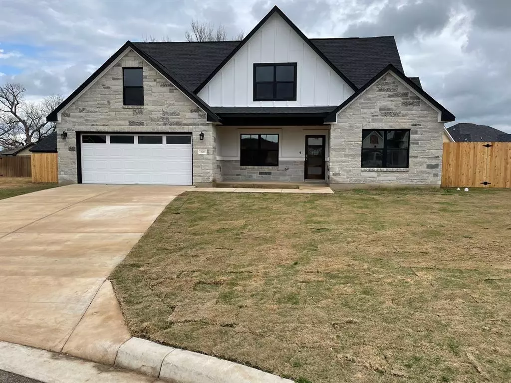 Smithville, TX 78957,108 Les LN