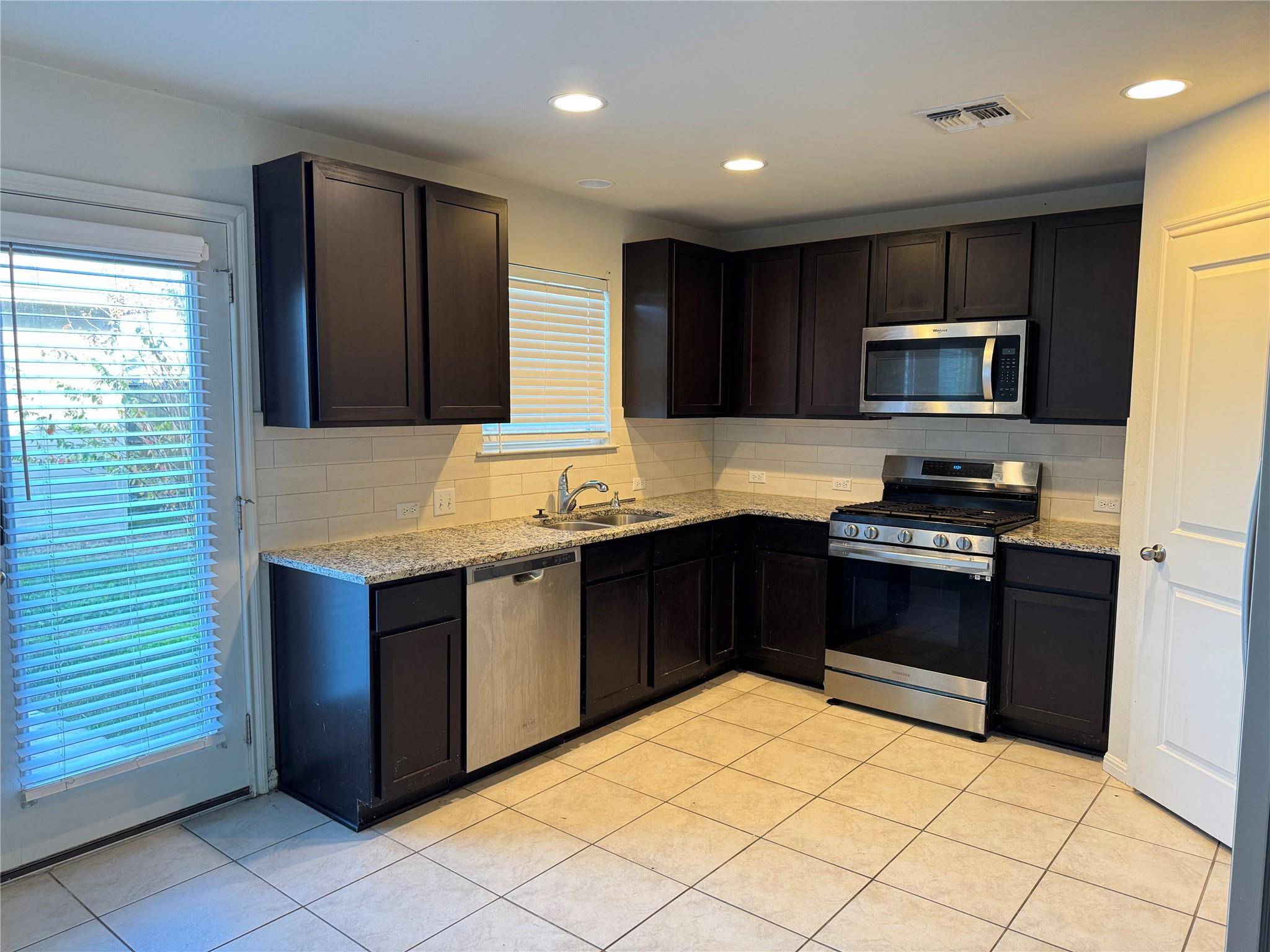 San Marcos, TX 78666,1126 Esplanade PKWY