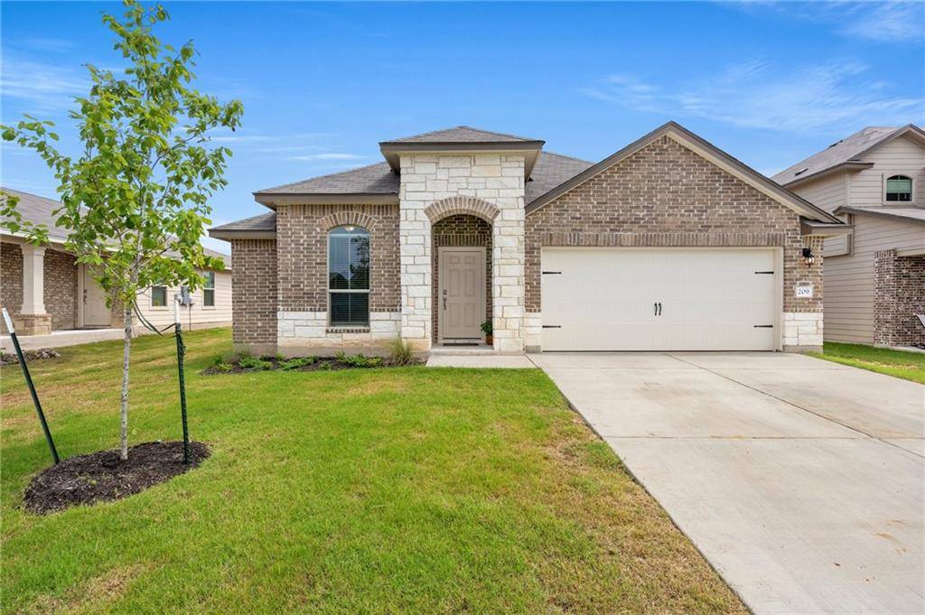 209 Reagor DR, Taylor, TX 76574