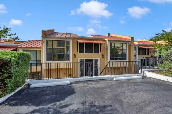 402 Hi Stirrup #E2, Horseshoe Bay, TX 78657