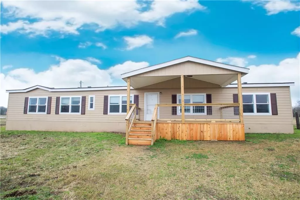 Rosanky, TX 78953,224 Cistern RD