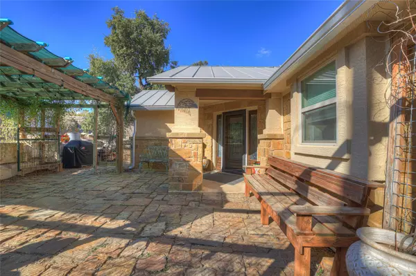1802 Cattail DR, Canyon Lake, TX 78133