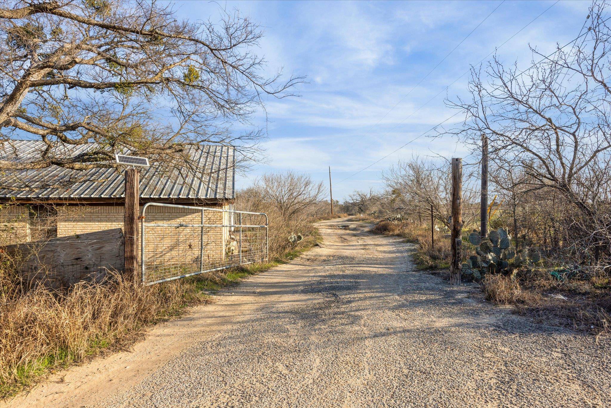 4975 E Highway 71 HWY E, Del Valle, TX 78617