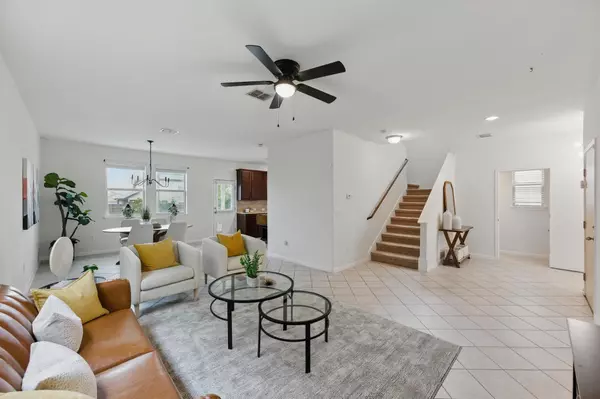 300 Wapiti RD, Buda, TX 78610