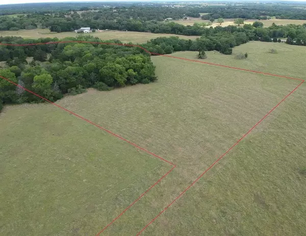 260 Kylesgate,  Texas,  78945 LN,  La Grange,  TX 78945