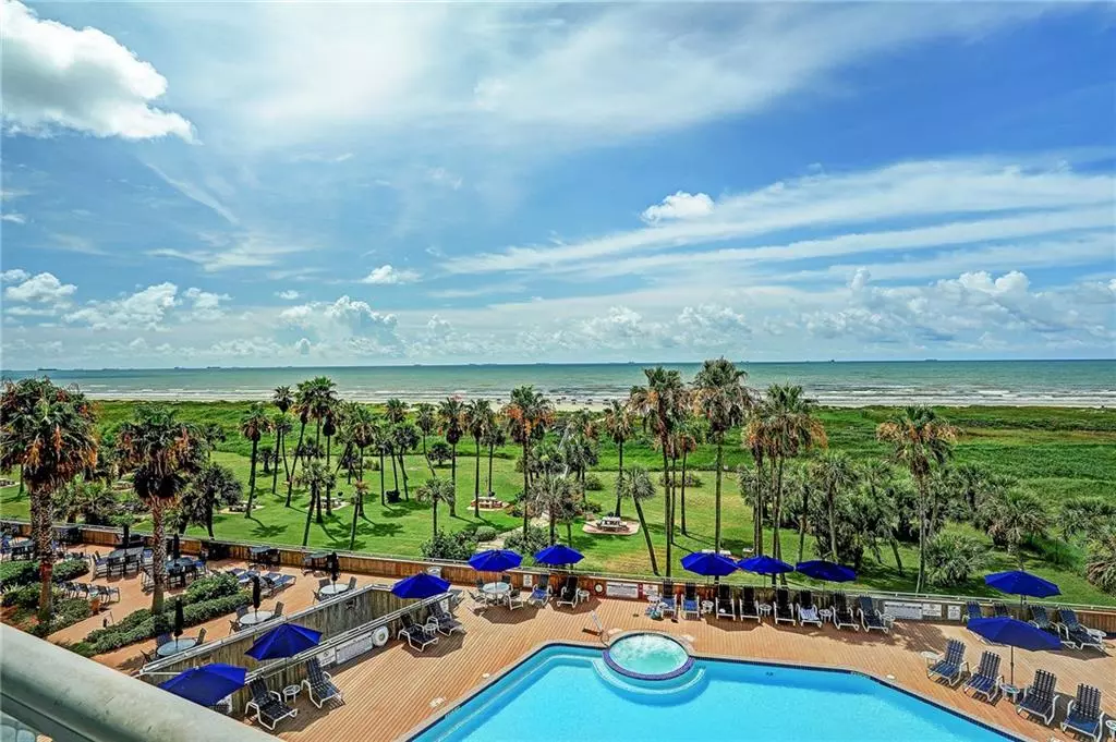 Galveston, TX 77550,1401 E Beach DR #312