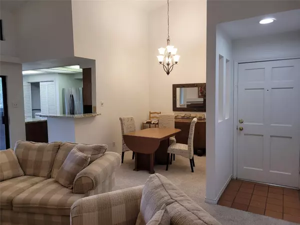 Austin, TX 78759,8200 Neely DR #202