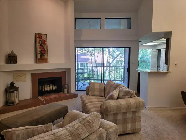 Austin, TX 78759,8200 Neely DR #202