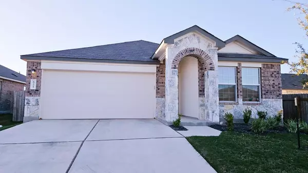 621 Waterway Ave, Hutto, TX 78634