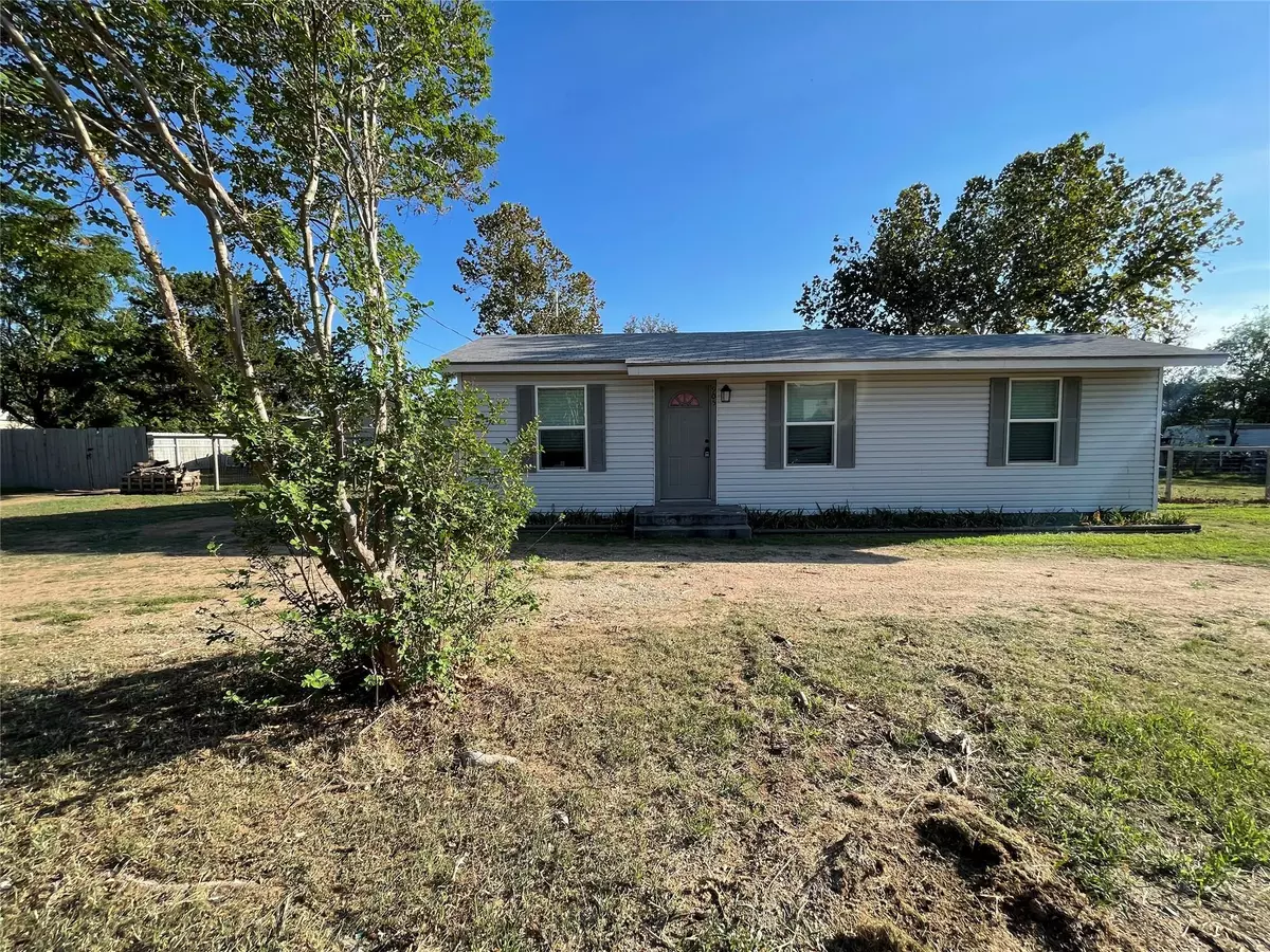 Burnet, TX 78611,905 Navajo DR