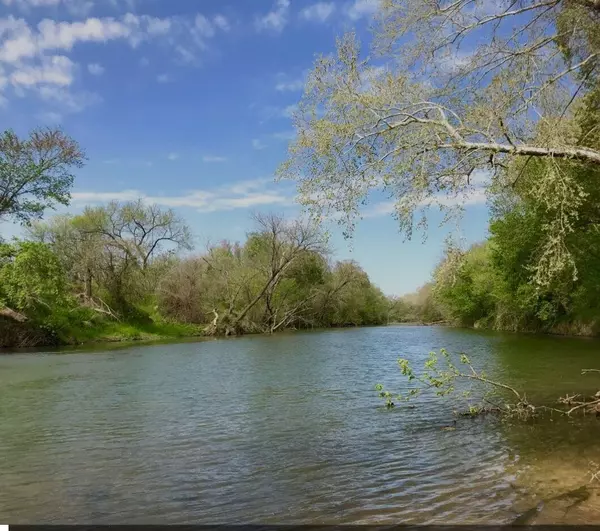 Bastrop, TX 78602,450 Riverside DR