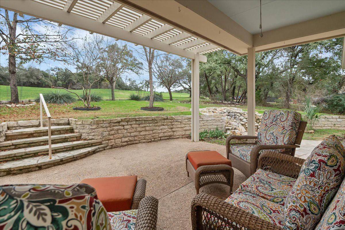 136 Clubhouse DR, Lakeway, TX 78734