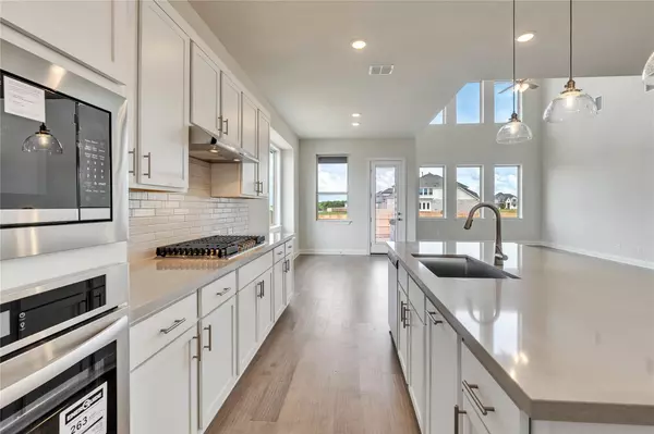 Leander, TX 78641,940 Sunny Ridge DR