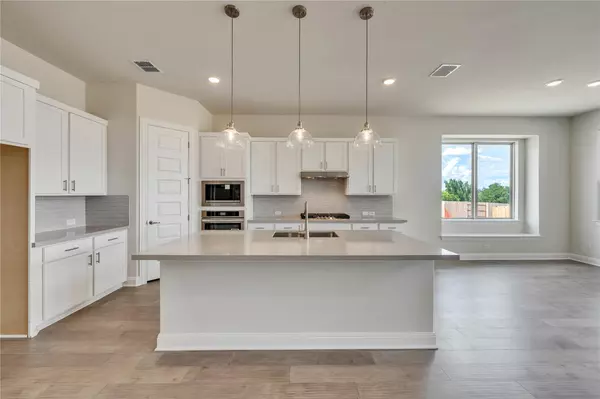 Leander, TX 78641,940 Sunny Ridge DR