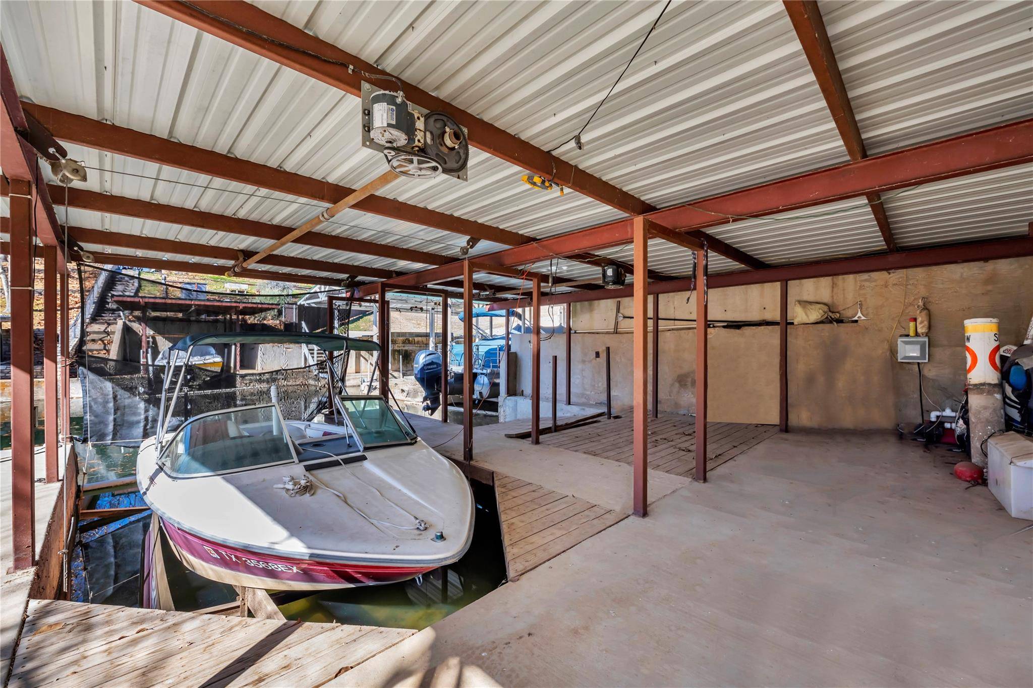 Kingsland, TX 78639,100 Highline Cutoff