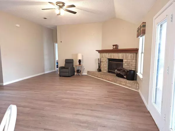 Georgetown, TX 78628,107 Patricia RD