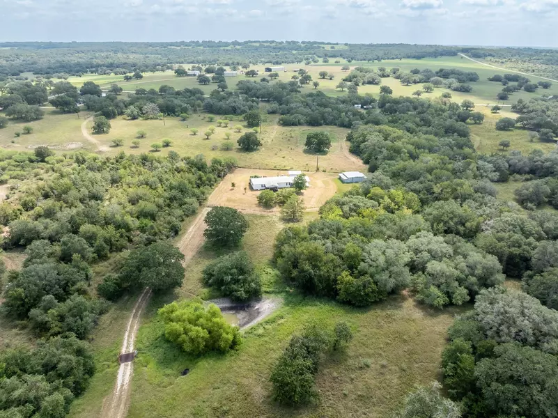 1801 County Road 381, Gonzales, TX 78629