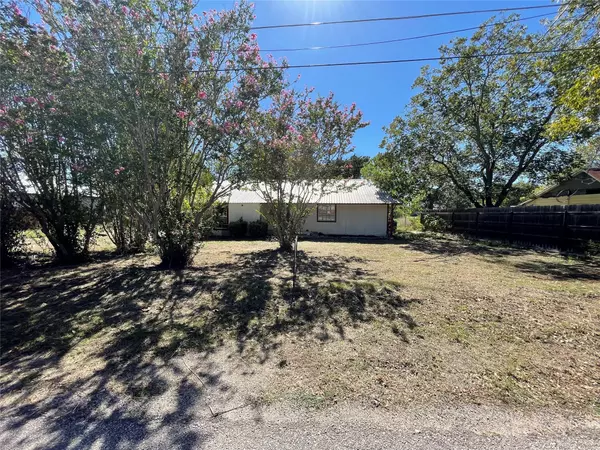 430 W South ST, Bertram, TX 78605