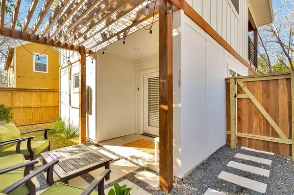 Austin, TX 78702,2206 E 9th ST #B