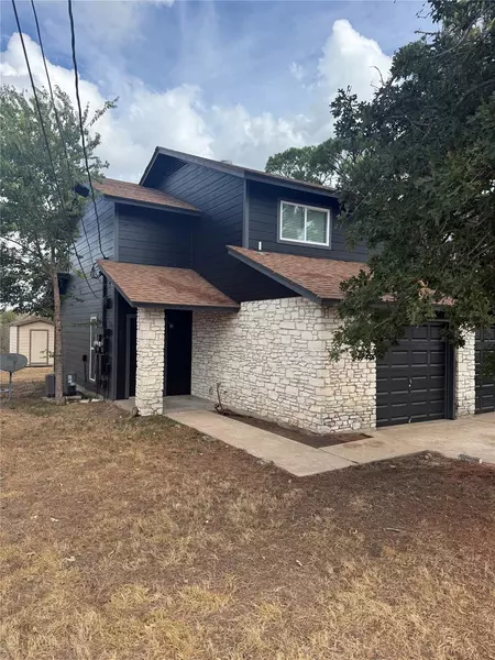 156 Mauna Kea LN #A, Bastrop, TX 78602