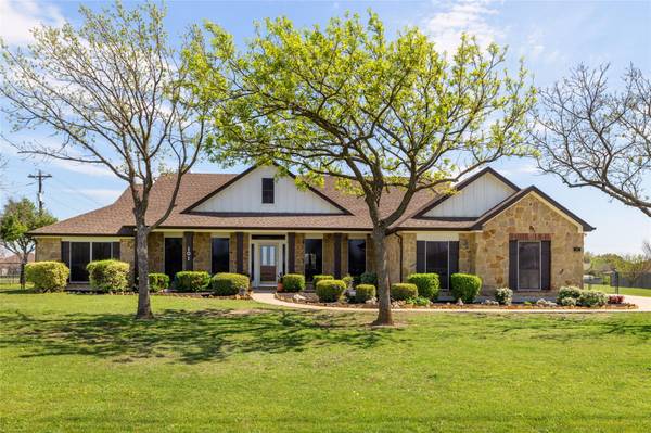 101 S Santa Fe TRL,  Liberty Hill,  TX 78642