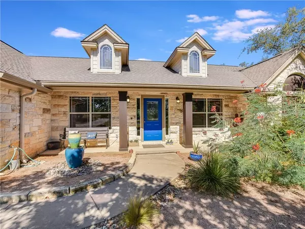 207 Rolling Hills RD, Liberty Hill, TX 78642