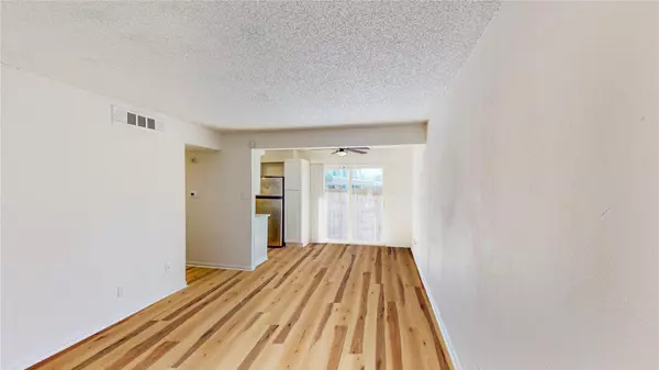 2707 Windswept CV #102, Austin, TX 78745