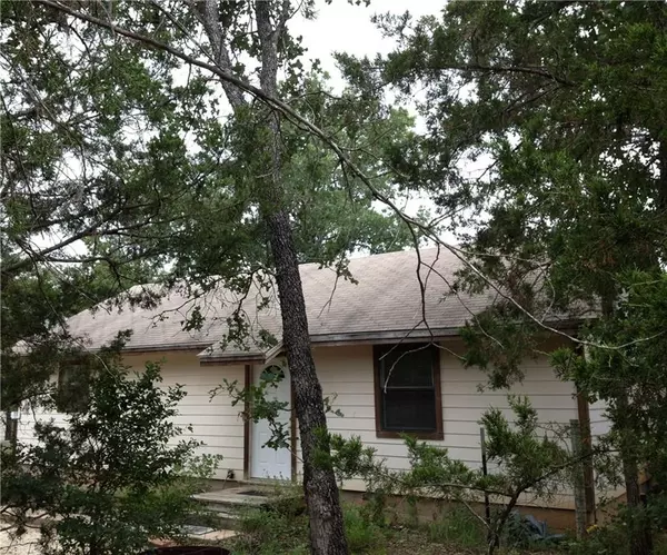 104 Chuparrosa LN, Cedar Creek, TX 78612