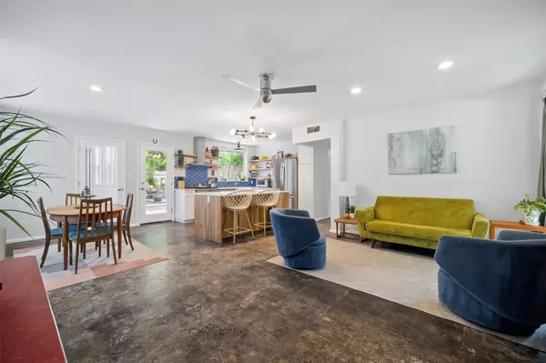 1512 Broadmoor DR, Austin, TX 78723