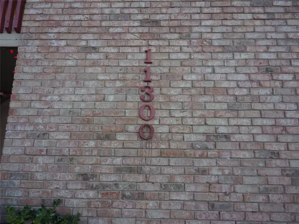 11300 Nicole CV #D, Austin, TX 78753