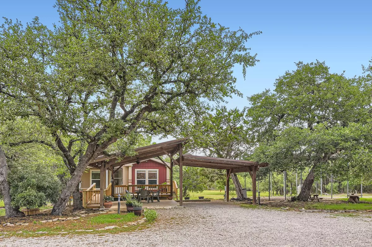 Wimberley, TX 78676,801 Green Acres DR