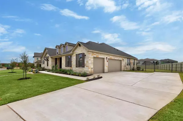 Liberty Hill, TX 78642,509 Sierra Lisa CV