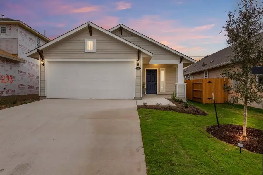 231 Trailside LN, Bastrop, TX 78602