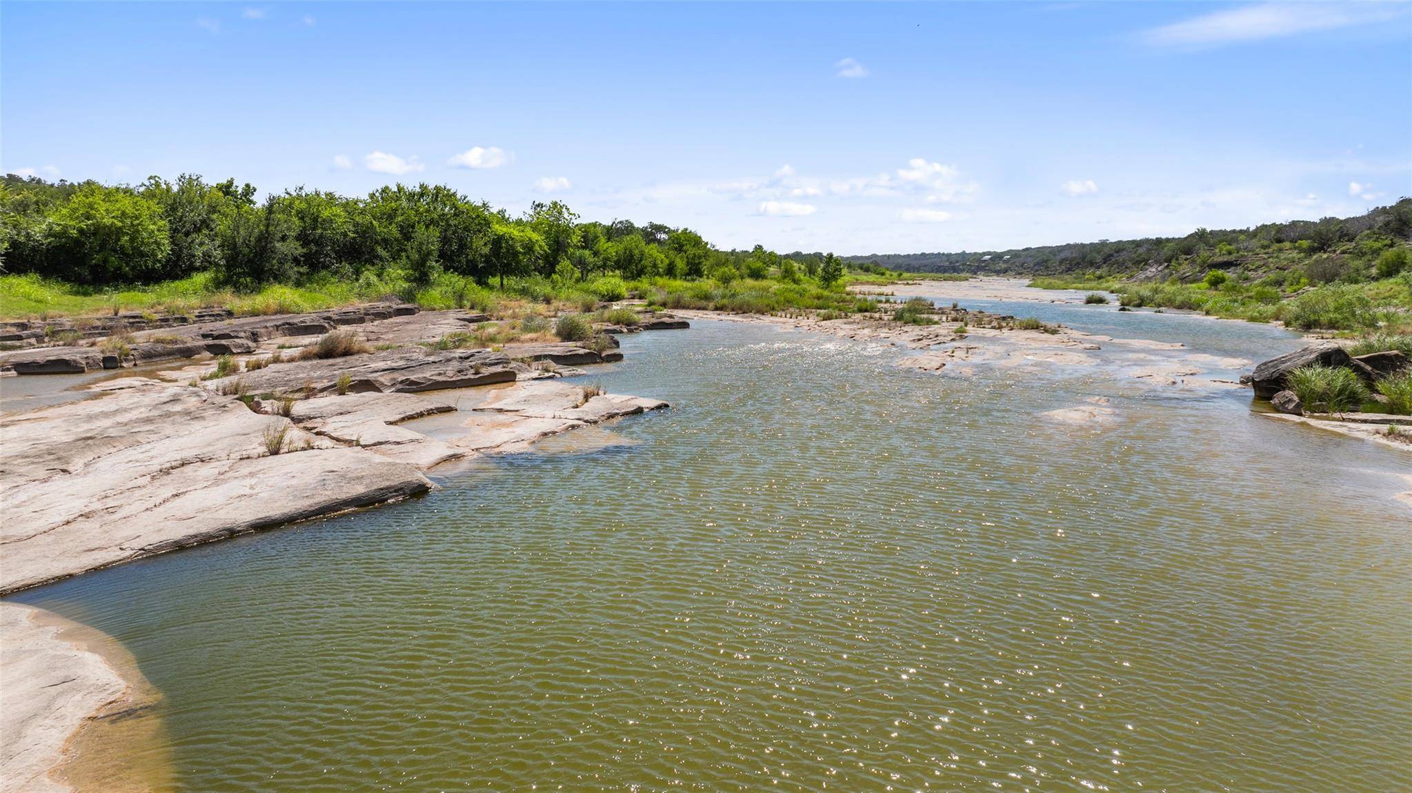 578 Gipson RD, Johnson City, TX 78636