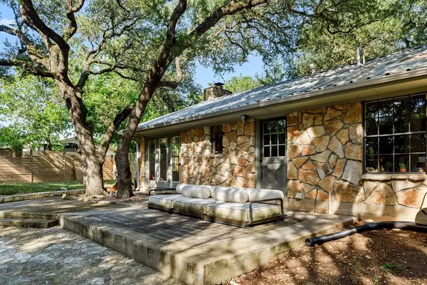 Wimberley, TX 78676,202 Leveritts LOOP